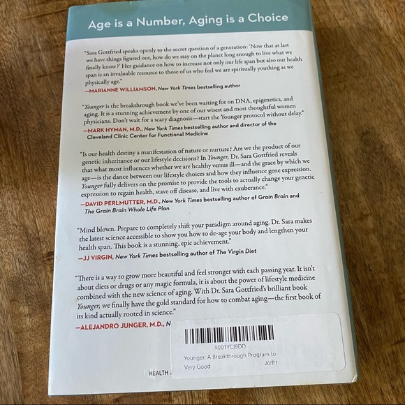 Younger - Hardcover book by Dr. Sara Gottfried - Picture 5 of 10